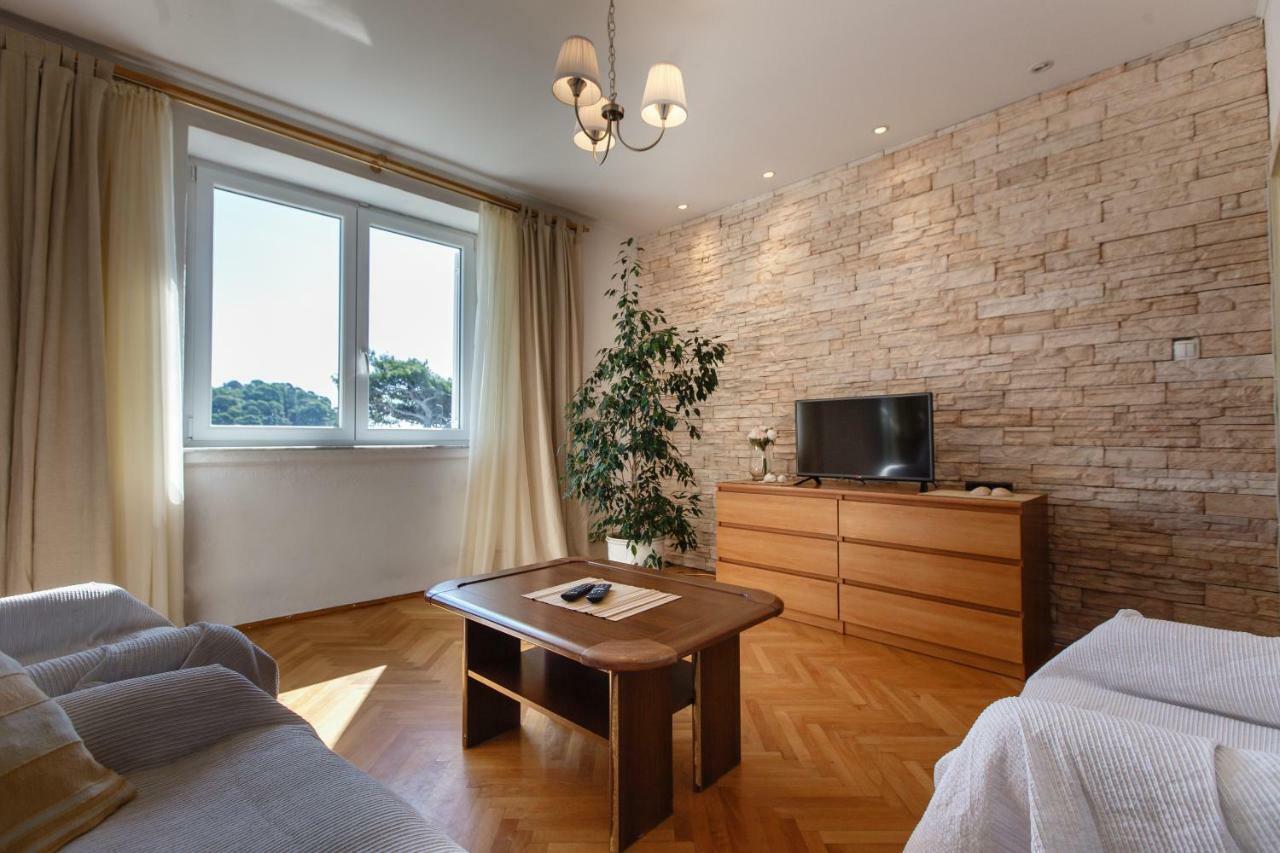 Apartments Maris Rab Town Eksteriør billede